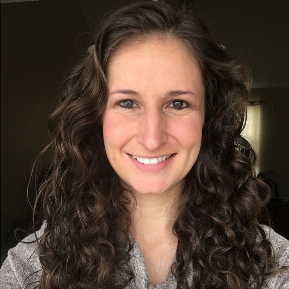 Meet your Posher, Amanda - Picture 1 of 1